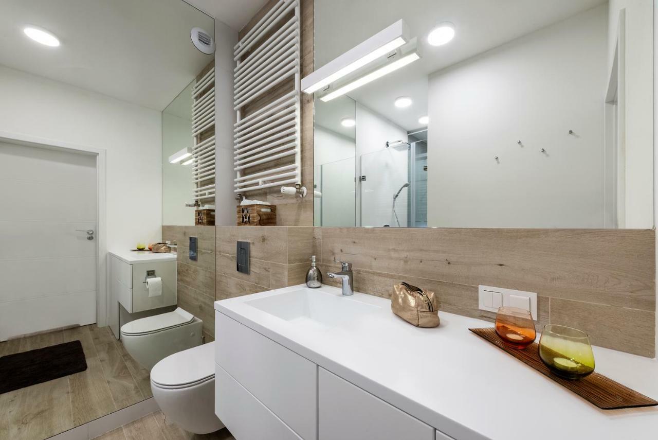 Apartament Luxury Miedzyborska 8B Varşova Dış mekan fotoğraf